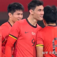 爱游戏在线-阿联酋球员出征亚洲杯赛事，备战小组赛()