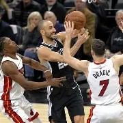 爱游戏全站-马刺队老将突然退役！荣誉殊荣！()