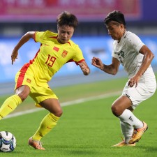 爱游戏体育sports-比赛精彩！强队在国际比赛中展现实力()