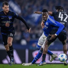 aiyouxi-柏林赫塔客场取胜，德甲上升至前四()